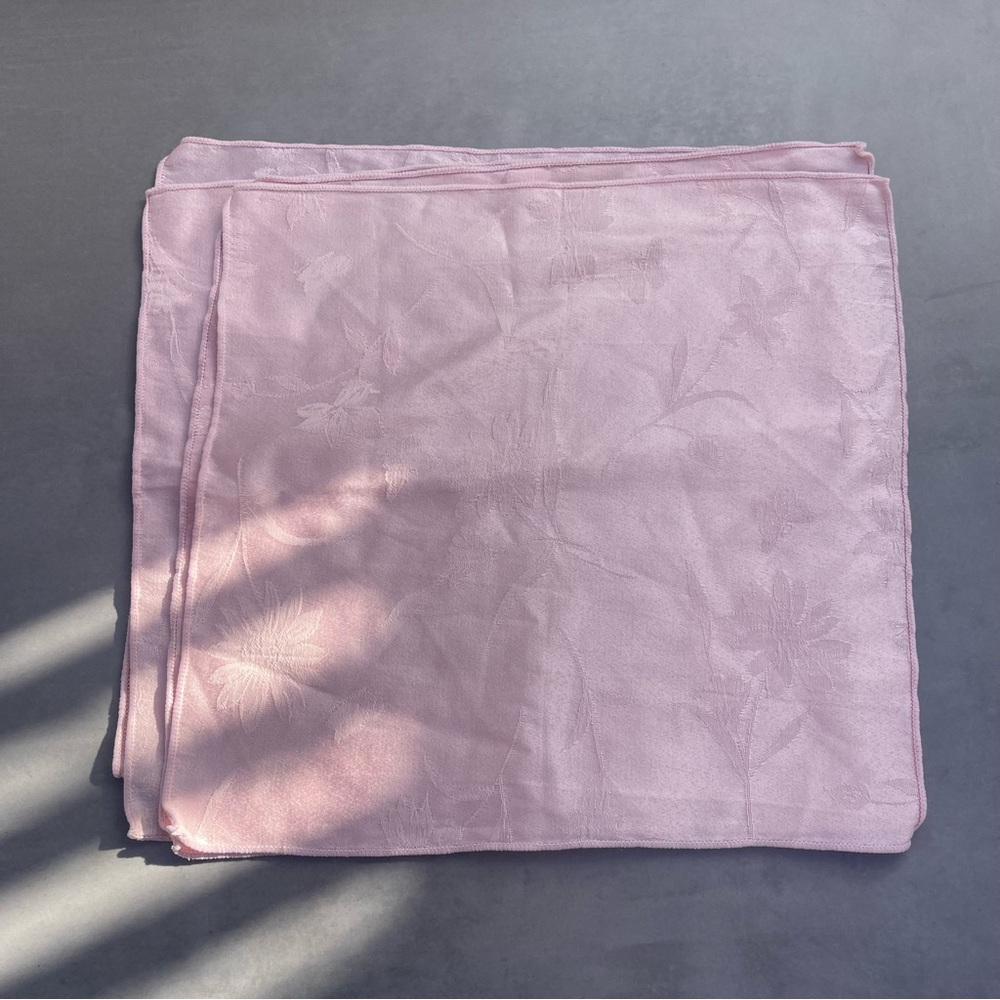Pink Spring Napkin Set - Picture 6 of 10